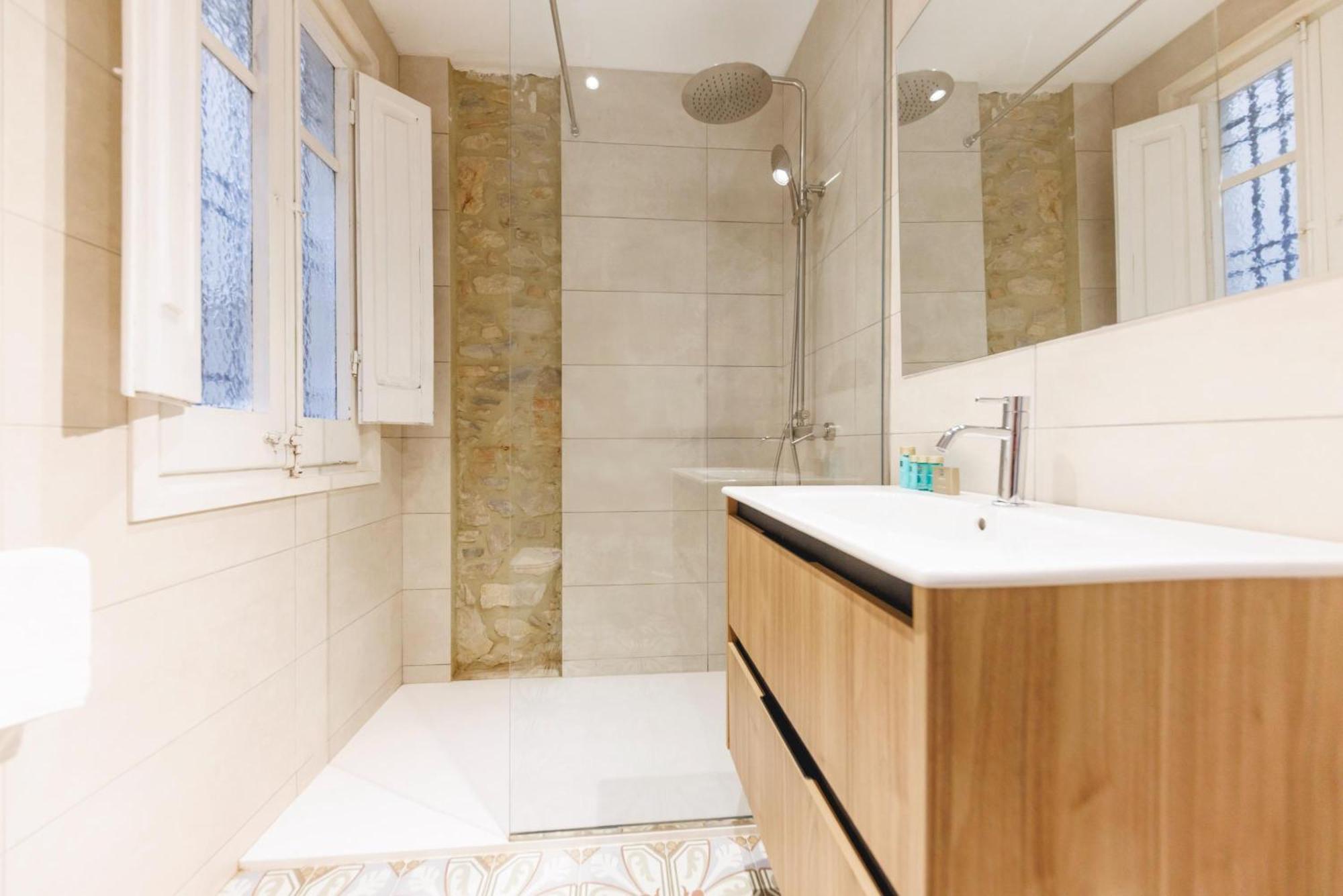Bravissimo El Lleo, Bright 4-Bedroom Apartment Girona Eksteriør bilde