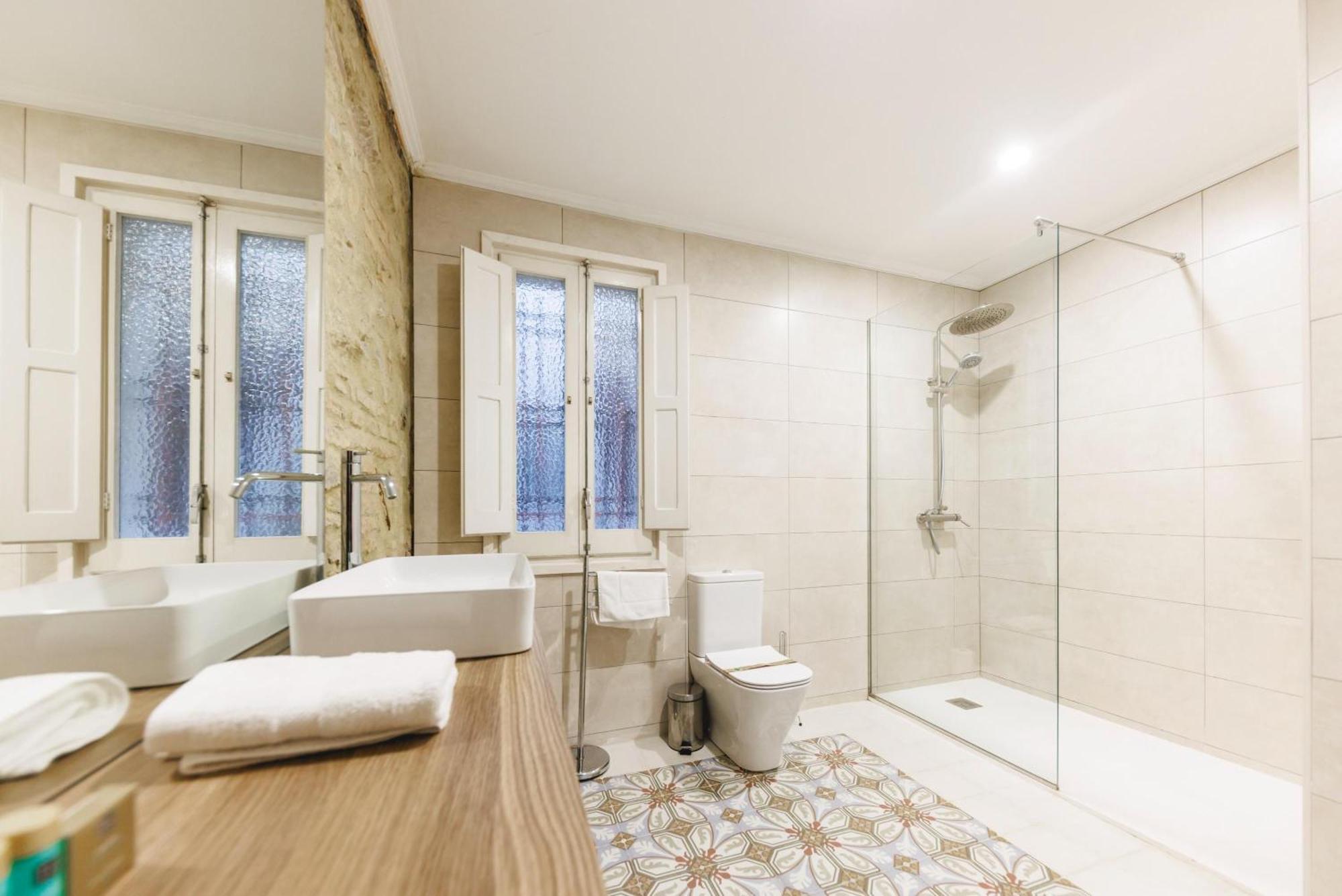 Bravissimo El Lleo, Bright 4-Bedroom Apartment Girona Eksteriør bilde